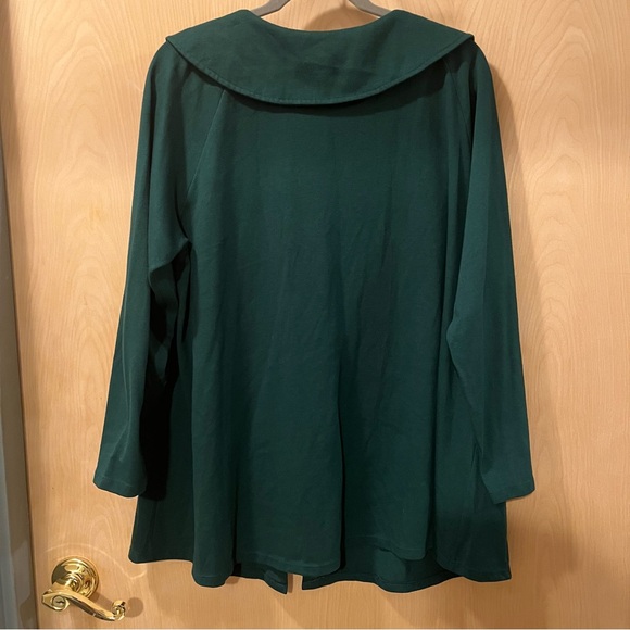 Vintage Green maternity button up shirt with round Peter Pan collar - Picture 2 of 3